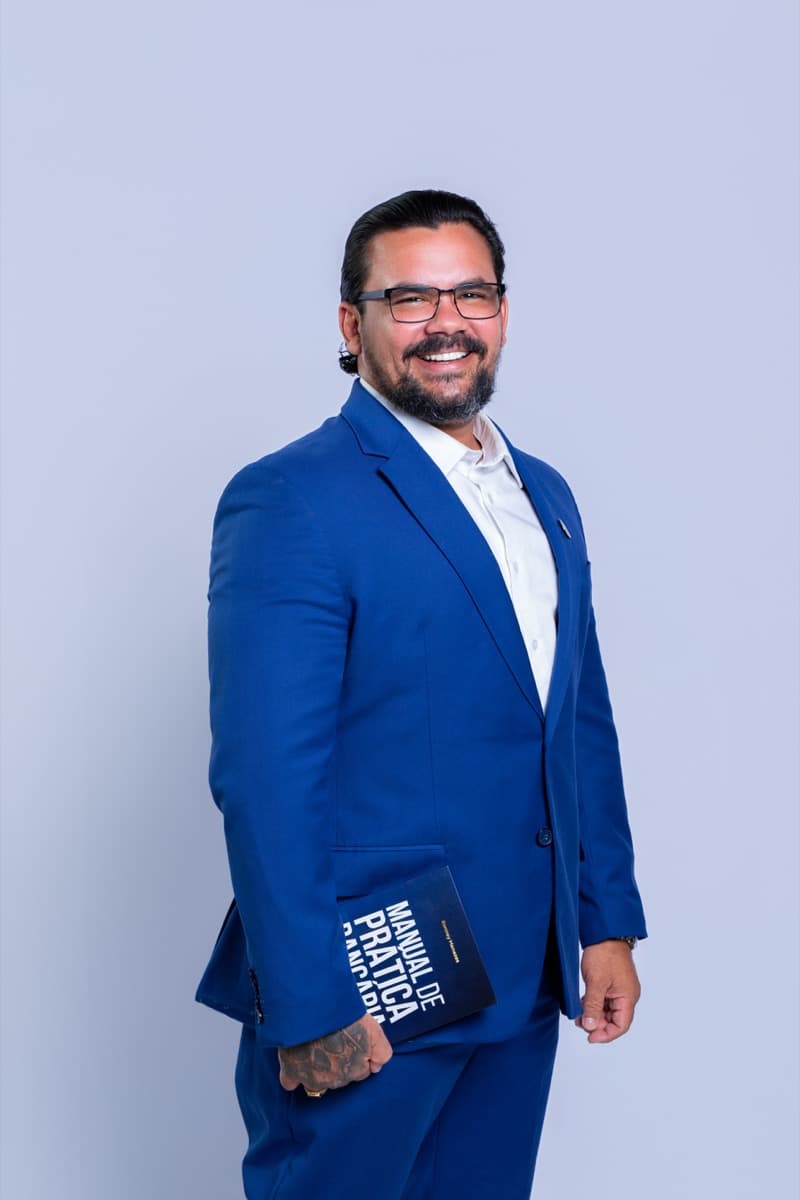 Dr. Ronney Menezes